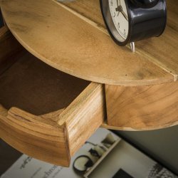 Bali - Sengebord i massiv akacietr med buet front