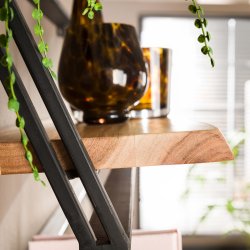 Angle - Hyldest i akacietr