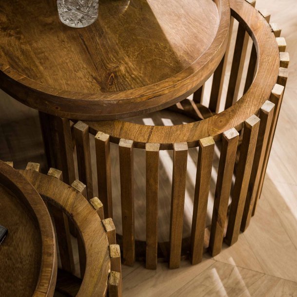 Zanzibar - Sidebordsst i massiv mangotr