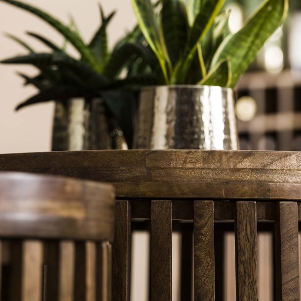 Zanzibar - Sidebordsst i massiv mangotr