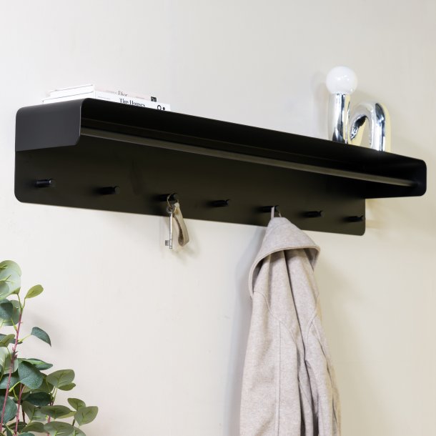 Artic - Hatthylla i svart metall, bredd 118 cm.