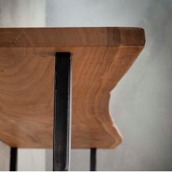 Acai87 - Hattehylde i massivt akacietr med knager