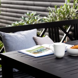 Croix - Havebord i sort mahogni,  80 x 165 cm.