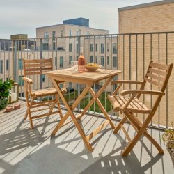 Dales - Spisebord i teaktr, foldbar, 70 x 70 cm.