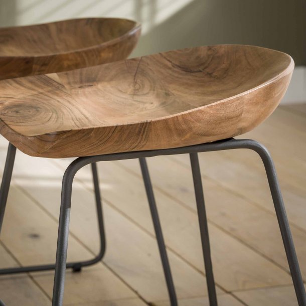 Delaila - 2 Spisebordsstole i massiv akacietr og metal