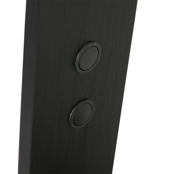 Fonda - bordlampe i aluminium og glas, to farver