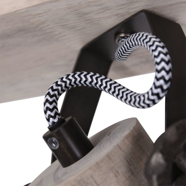 Bates - spotlampe med fire skrme i fem forskellige finish