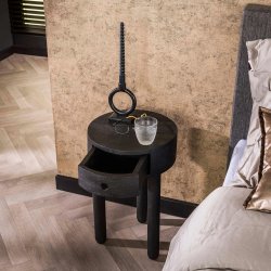 Capua - Sengebord i massiv sort akacietr