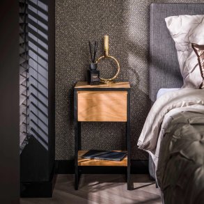 Fidenza - Sngbord i massivt ljust akaciatr och svart metall