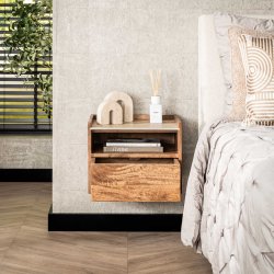 Cerro - Sengebord vghngt i mango og travertin, hjde 30 cm.