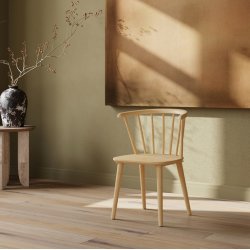 Dobby - 2 Spisebordsstole i massiv naturfarvet tr�
