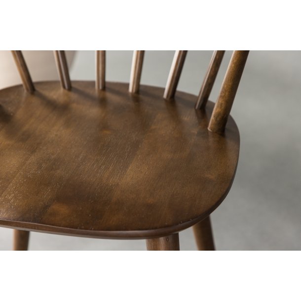 Dobby - 2 Spisebordsstole i massiv mokkafarvet lakeret tr�