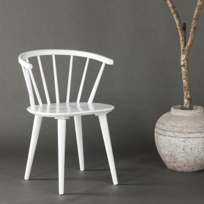 Dobby - 2 Spisebordsstole i massiv hvidlakeret tr�