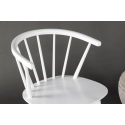 Dobby - 2 Spisebordsstole i massiv hvidlakeret tr�