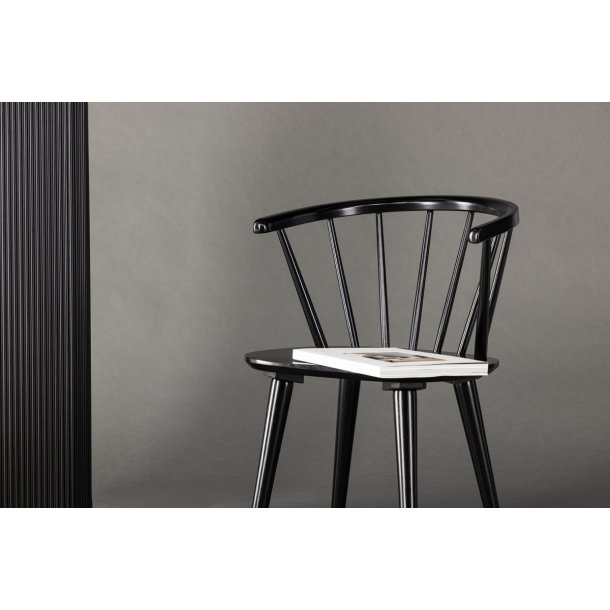 Dobby - 2 Spisebordsstole i massiv sortlakeret tr�