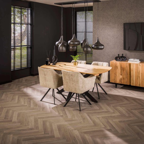 Fleet - Spisebord i massiv akacietr med 2 tillgsplader