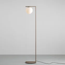 Moma - Gulvlampe i beige metal og hvidt glas