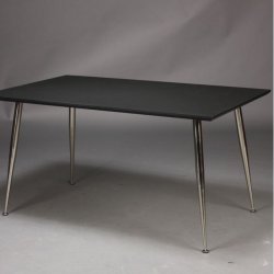 Scott - Spisebord i sort laminat med metalben