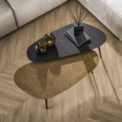 Daidalos - sofabordsst med to nyreformede borde i metal