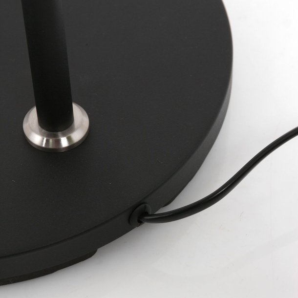 Callosa - gulvlampe i stl eller sort metal