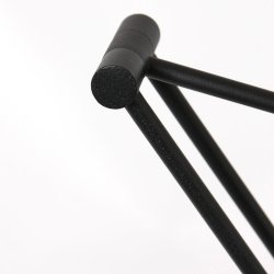 Callosa - gulvlampe i stl eller sort metal