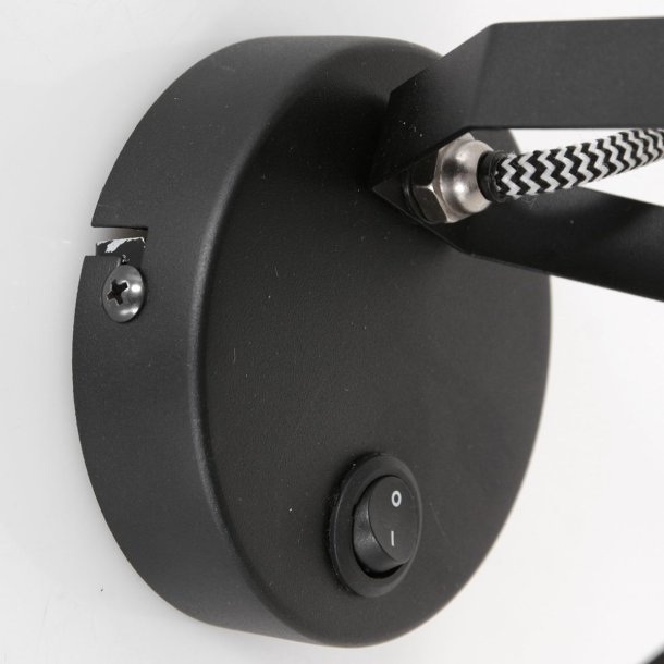 Kingsley - spot i stl og sort metal