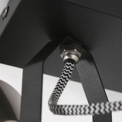 Kingsley - 2 spot i stl og sort metal