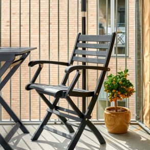  Dales - Positionsstol i svart mahogny