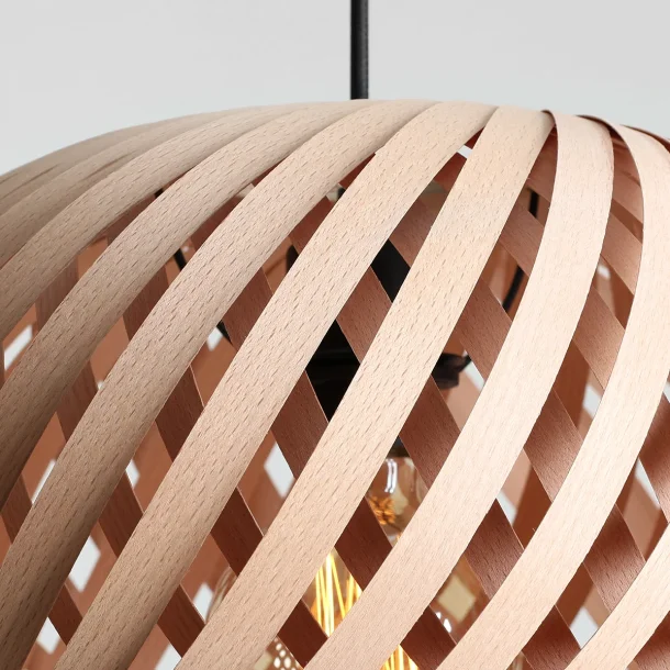 Nightfall - Pendel i flettet bgetr, diameter 38 cm.