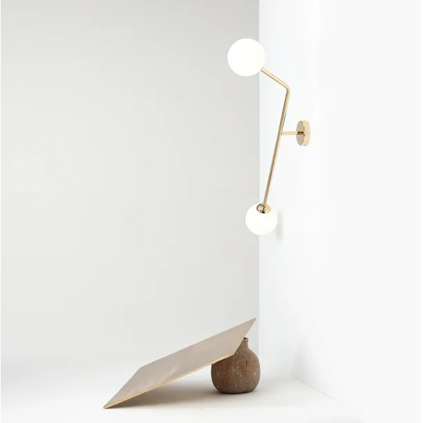 Limelight - Vglampe i guld farvet metal og hvidt glas, hjde 99 cm