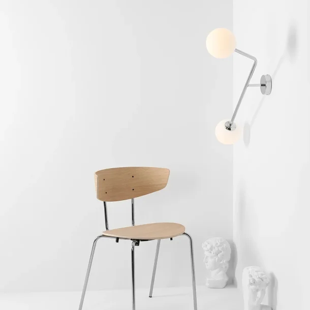 Limelight - Vgglampa i frkromad metall och vitt glas, hjd 99 cm