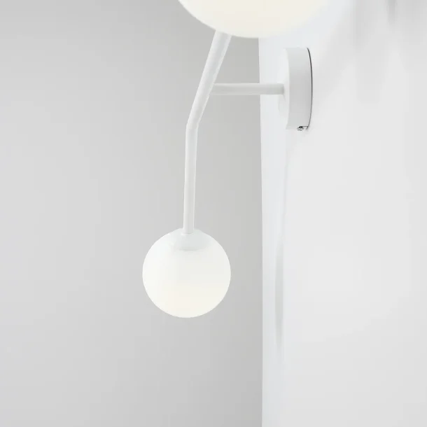 Limelight - Vglampe i hvidt metal og hvidt glas, bredde 97 cm