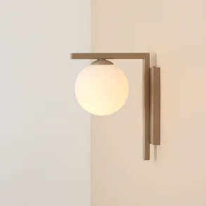  Moma - Vgglampa i beige metall och vitt glas