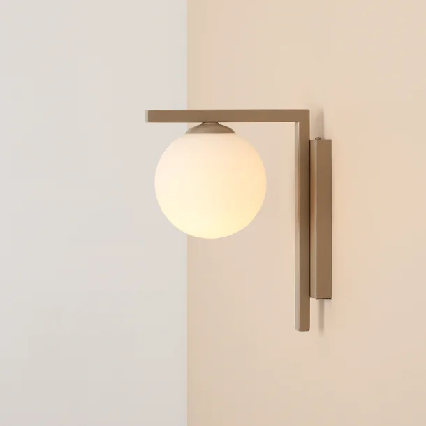 Moma - Vglampe i beige metal og hvidt glas