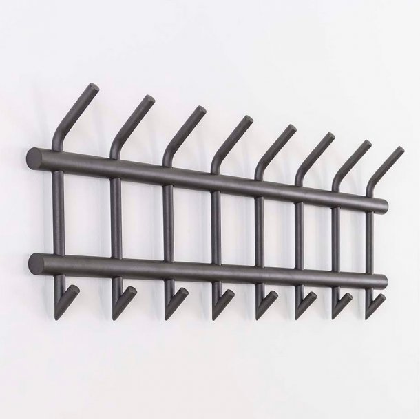 Tubs - Knagerkke i mat gr stl, otte knager og bredde 90 cm