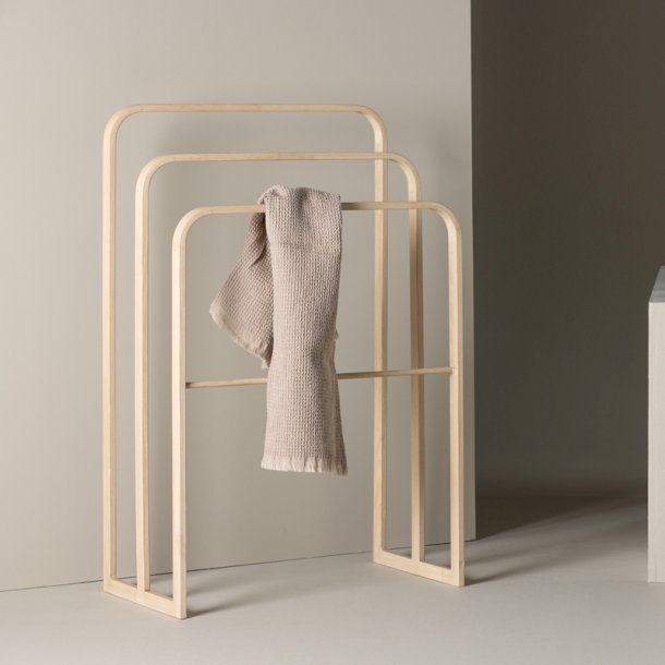 Gamma - T�jstativ i white washed farvet metal
