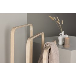 Gamma - T�jstativ i white washed farvet metal