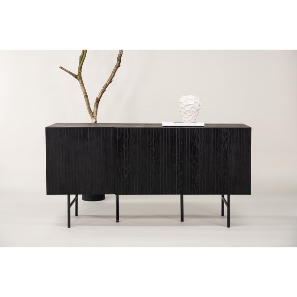 Primas - Sknk i sort egefiner p MDF