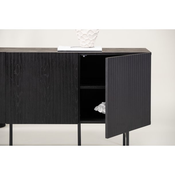 Primas - Sknk i sort egefiner p MDF