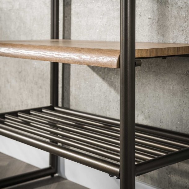 Lunox - Kl�dst�llning i bronsf�rgad metall, bredd 100 cm.