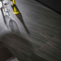 Sleek - Spisebord med keramisk topplade og udtrksplader, lngde 160-240 cm.