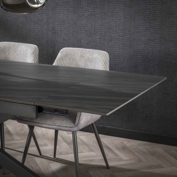 Sleek - Spisebord med keramisk topplade og udtrksplader, lngde 160-240 cm.