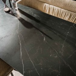 Sleek - Spisebord med keramisk topplade og udtrksplader, lngde 180-260 cm.