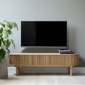 Retiro - skænk-TV bord i eg med skydedøre