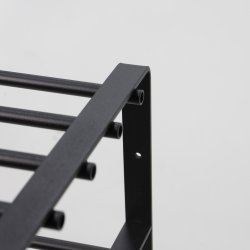 Dinex - Skostativ i sort metal, 3 hylder, bredde 70 cm