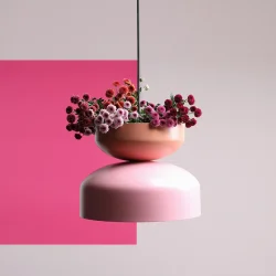 Color - Pendel i pink og koral farvet metal