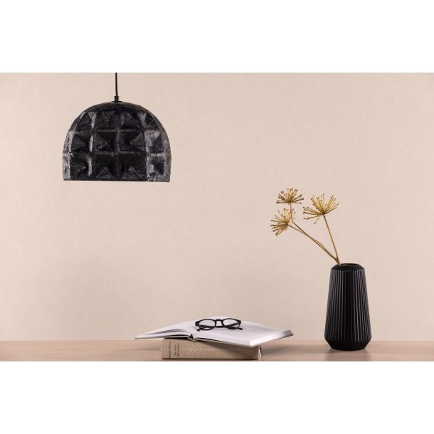 Pinky - Pendel i sten-look med en sort farve