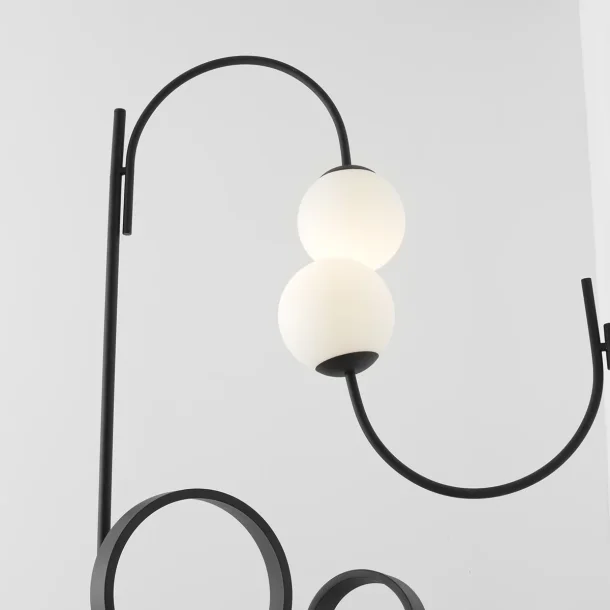 Novus - Vglampe i sort metal og glas