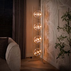  Iris � Golvlampa i ljust b�rnstensf�rgat glas och beige metall