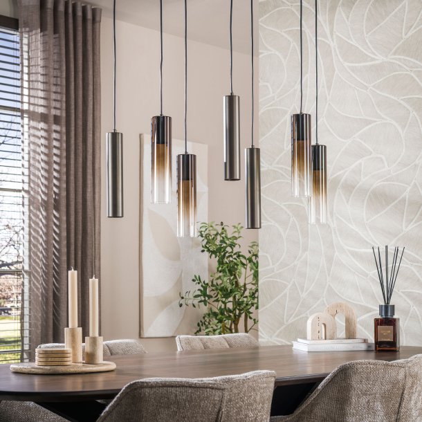 Cala � Taklampa med sju sk�rmar i bronsf�rgad metall och brunt glas.